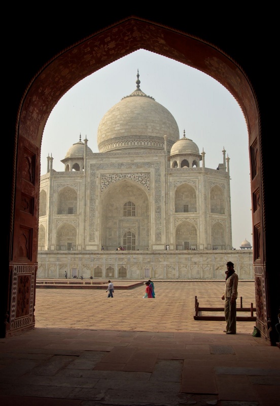 Тадж Махал (Taj Mahal) через арку