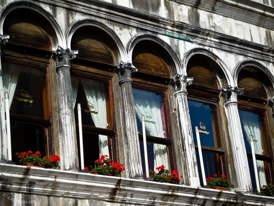 Окна на площади Сан-Марко