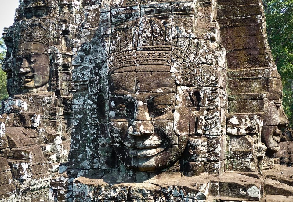 Лица храма Байон